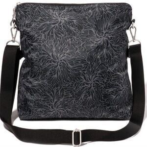 BAGGALLINI FOLDOVER MULTI CROSSBODY MIDNIGHT BLOSSOM